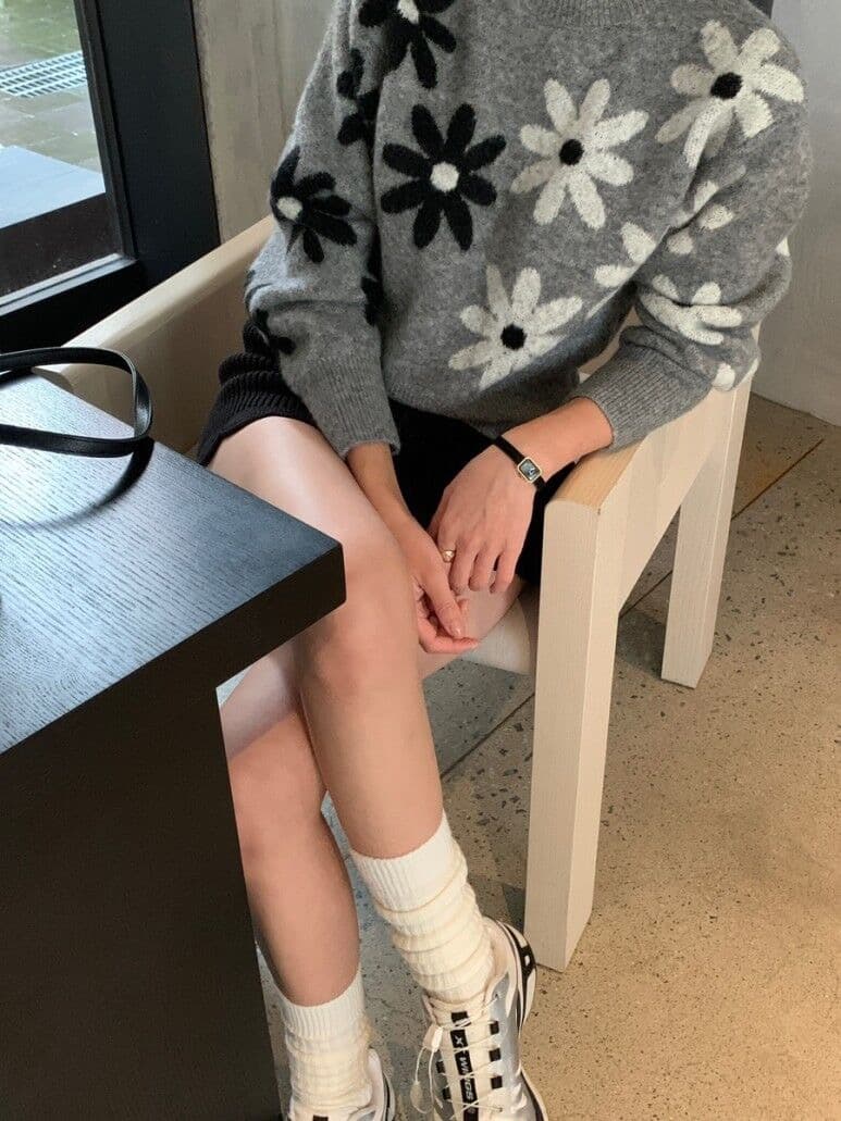 있음 선적 한 부서 느슨함 센스 부드러운 찹쌀 꽃무늬 자카드 라운드 넥 긴팔 스웨터 풀오버 여성 상세 이미지 10