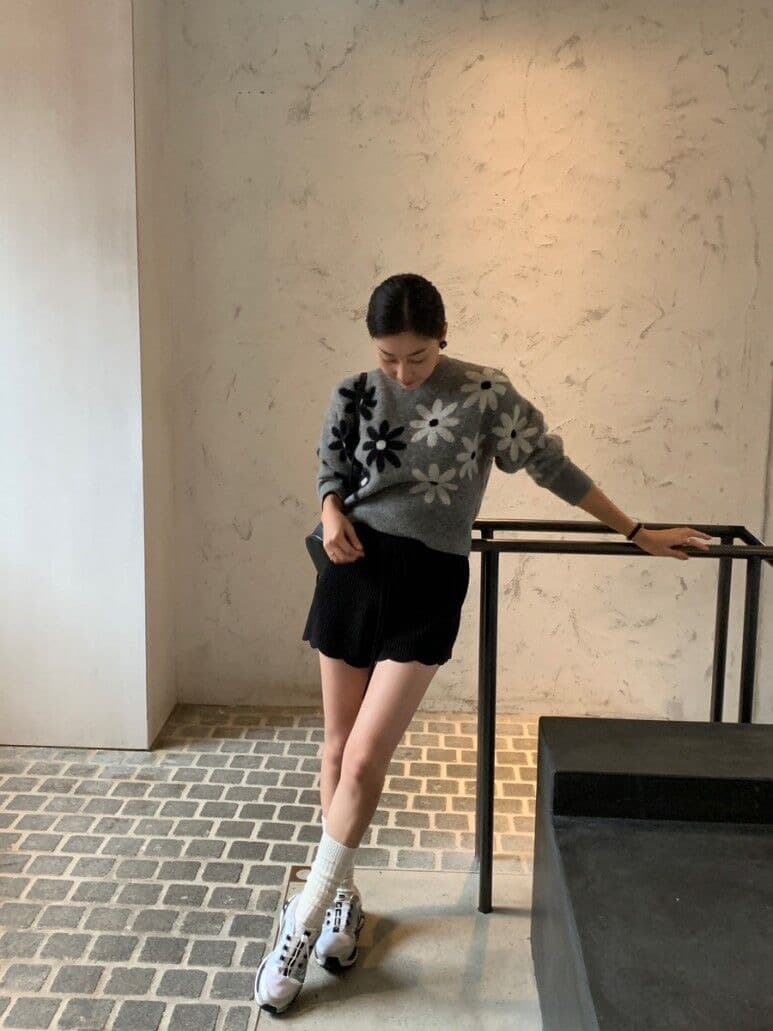 있음 선적 한 부서 느슨함 센스 부드러운 찹쌀 꽃무늬 자카드 라운드 넥 긴팔 스웨터 풀오버 여성 상세 이미지 14