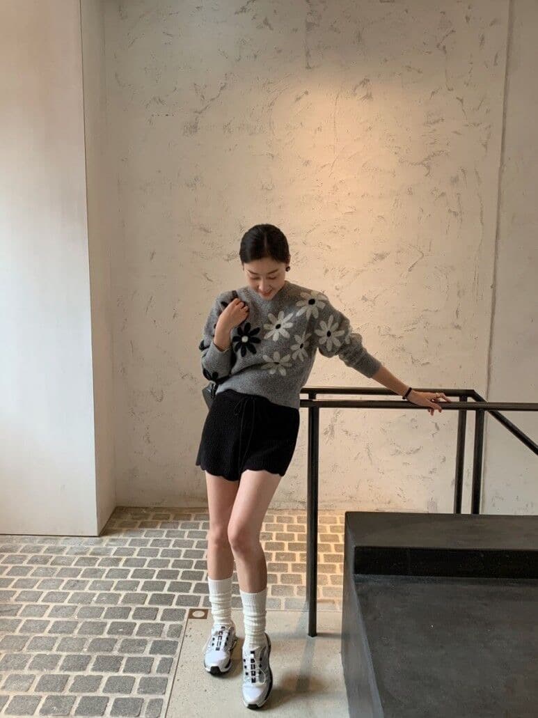 있음 선적 한 부서 느슨함 센스 부드러운 찹쌀 꽃무늬 자카드 라운드 넥 긴팔 스웨터 풀오버 여성 상세 이미지 18