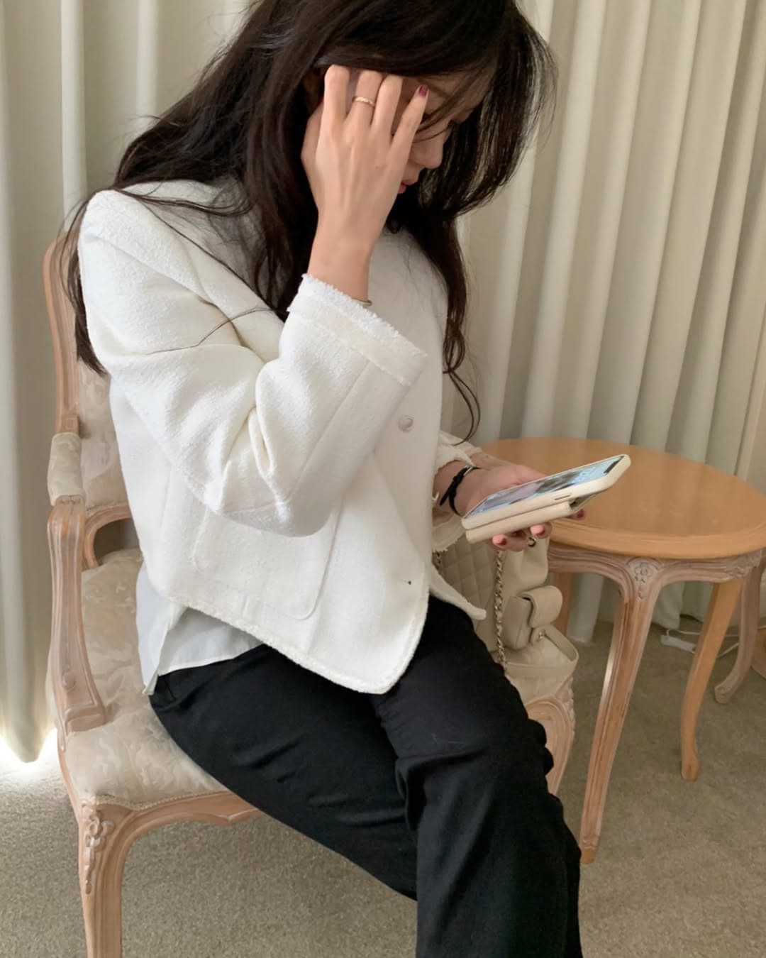 있음 밖으로 크기 업데이트 한 부서 품격 트위드 라운드 넥 긴팔 재킷 상세 이미지 17
