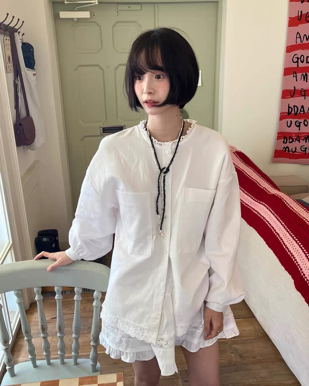 있음 선적 한 부서 감기 센스 순수한 흰색 패치워크 레이스 긴팔 셔츠 반신 치마 세트 상세 이미지 7