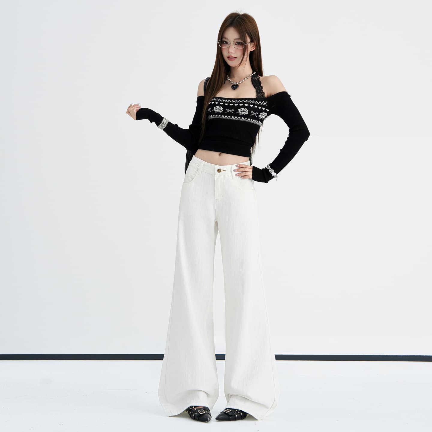 실사 달콤한 차가운 바람 화이트 부츠컷 청바지 여성 이른 가을 새로운 개성 등 허리 금속 단추 자수 바닥 청소 바지
