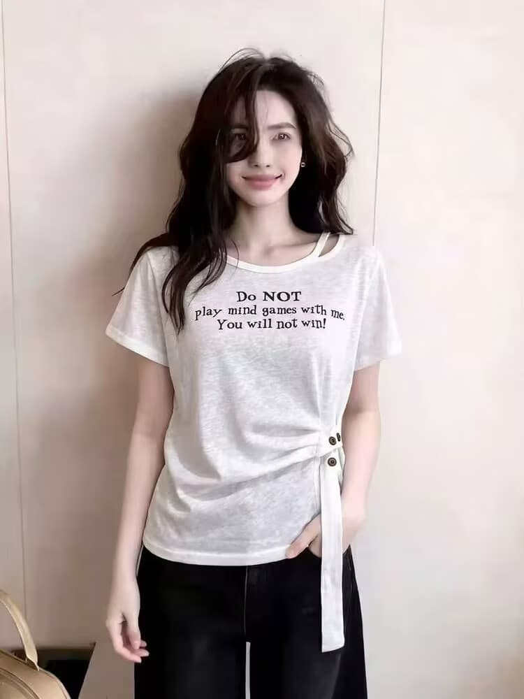 실사 여름 달콤한 핫걸 디자인 센스 불규칙 홀로우 아웃 배색 알파벳 프린트 반팔 티셔츠 여성 몸매 가꾸기 맨위 상세 이미지 1