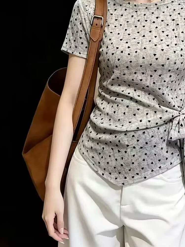 실사 여름 자이언트 잘 생긴 레트로 도트 무늬 레이스업 반팔 티셔츠 여성 배색 긍정적 인 어깨 꼬집기 허리 몸매 가꾸기 슬림해 보이는 맨위 이미지 4