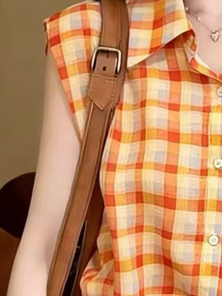 실사 여름 순수한 욕망 핫걸 펌프 Pleat 쇼트 스타일 맨위 디자인 센스 배색 체크무늬 POLO 칼라 민소매 여성 셔츠 상세 이미지 3