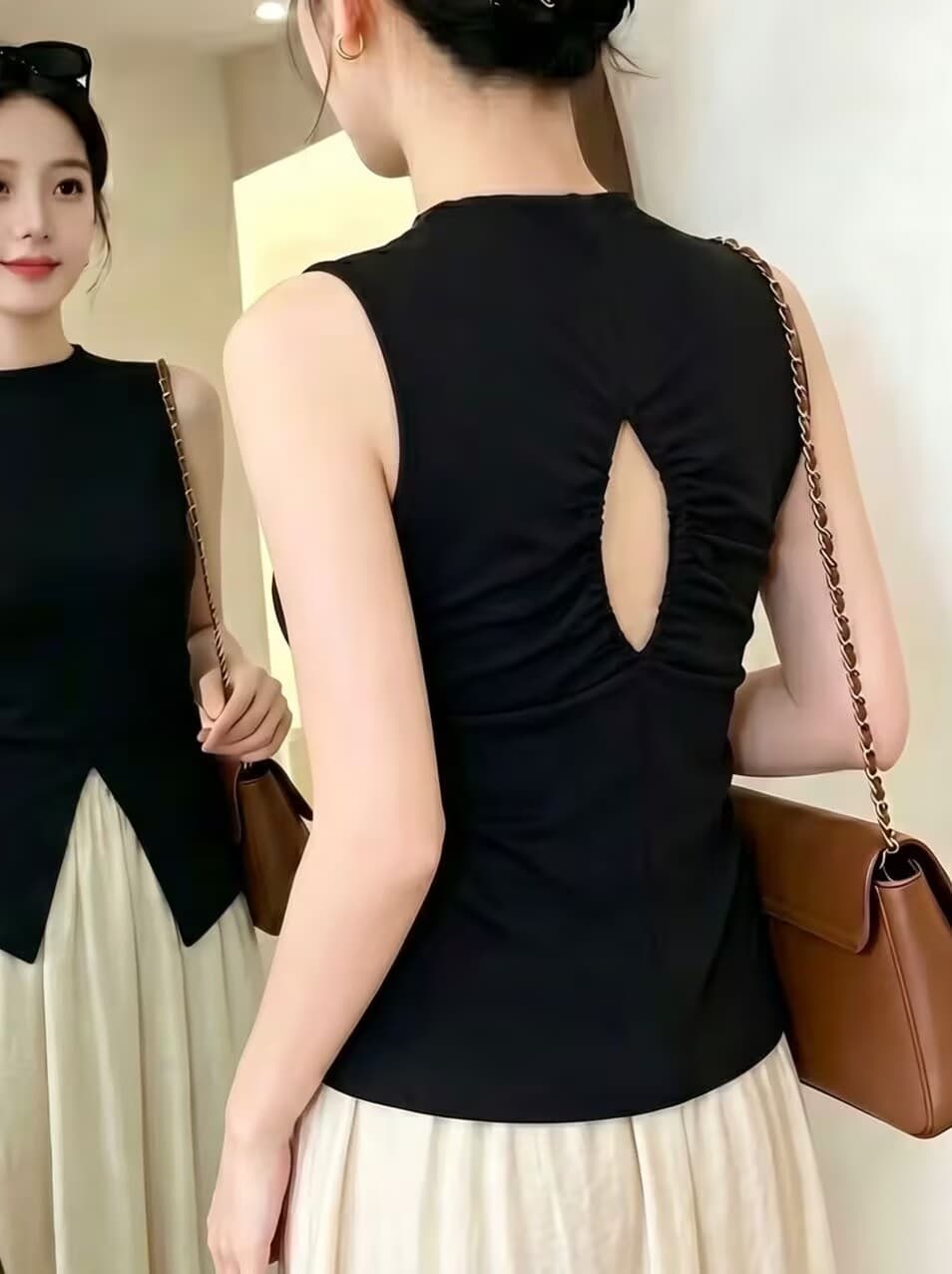 실사 여름 섹시함 핫걸 펌프 Pleat 불규칙 디자인 센스 반하이넥 조끼 여성 홀로우 아웃 몸매 가꾸기 백리스 맨위 이미지 4
