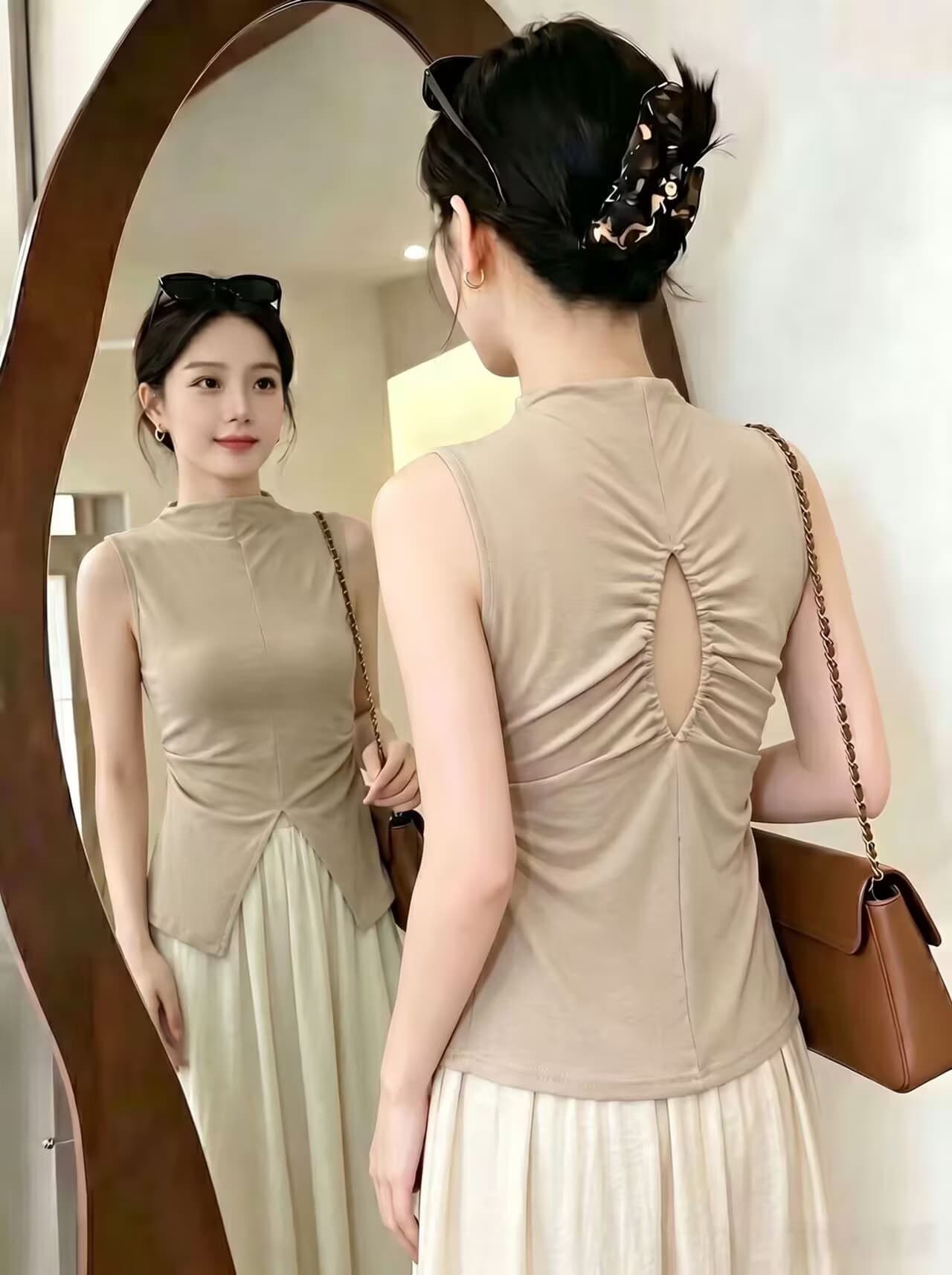 실사 여름 섹시함 핫걸 펌프 Pleat 불규칙 디자인 센스 반하이넥 조끼 여성 홀로우 아웃 몸매 가꾸기 백리스 맨위 상세 이미지 1