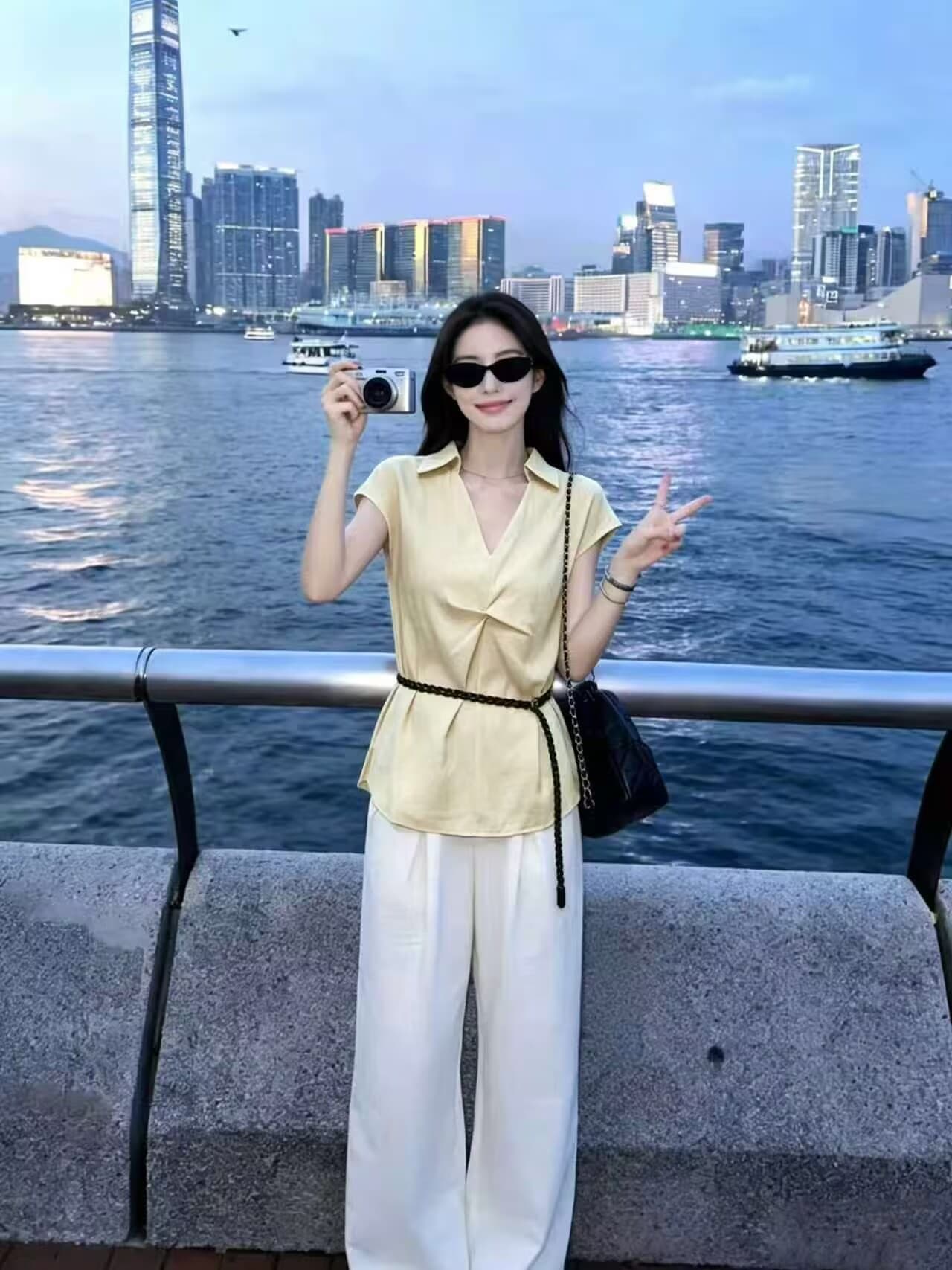 실사 여성 의류 고급 센스 벨트 포함 페이크 레이어드 숨기기 V넥 반팔 셔츠 여름 슬림해 보이는 맨위 상세 이미지 1