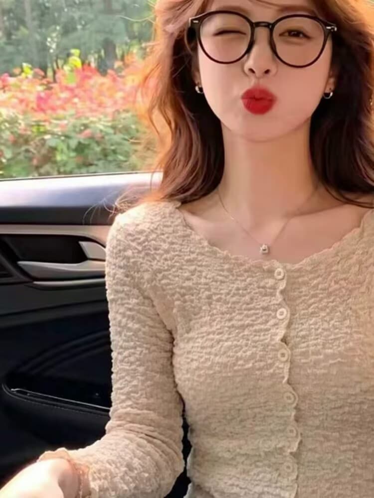 실사 프랑스식 자이언트 잘 생긴 패션 품격 핫걸 순수한 욕망 V넥 기본 셔츠 여성 인사이드 가져 가라. 디자인 센스 오픈 가디건 맨위 이미지 3