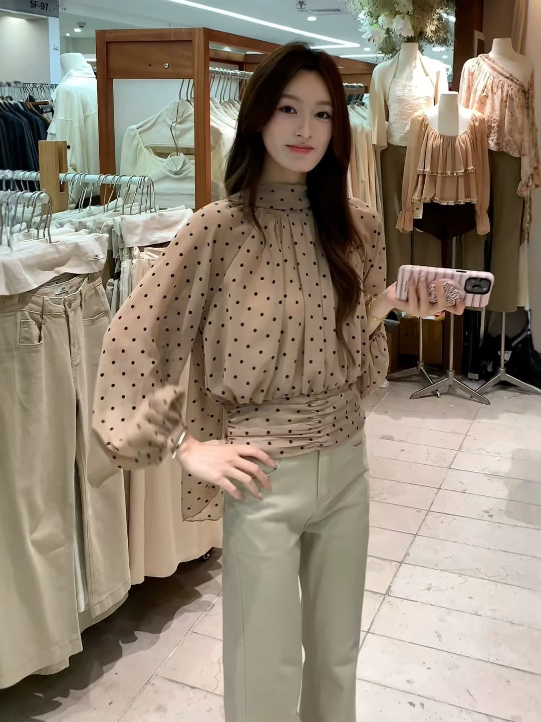 열세 개 여성 의류 가을 프랑스식 부드러운 품격 아름다움 라드. 도트 무늬 리본 작은 셔츠 허리 수축 커피 색상 맨위 이미지 4