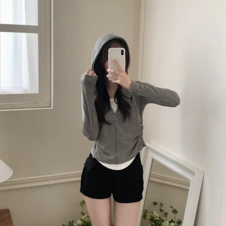 한국 스타일 스트라이프 후드 페이크 레이어드 긴팔 티셔츠 여성 레저 허리 수축 슬림해 보이는 인사이드 가져 가라. 만나는 긍정적 인 어깨 의류 상세 이미지 4
