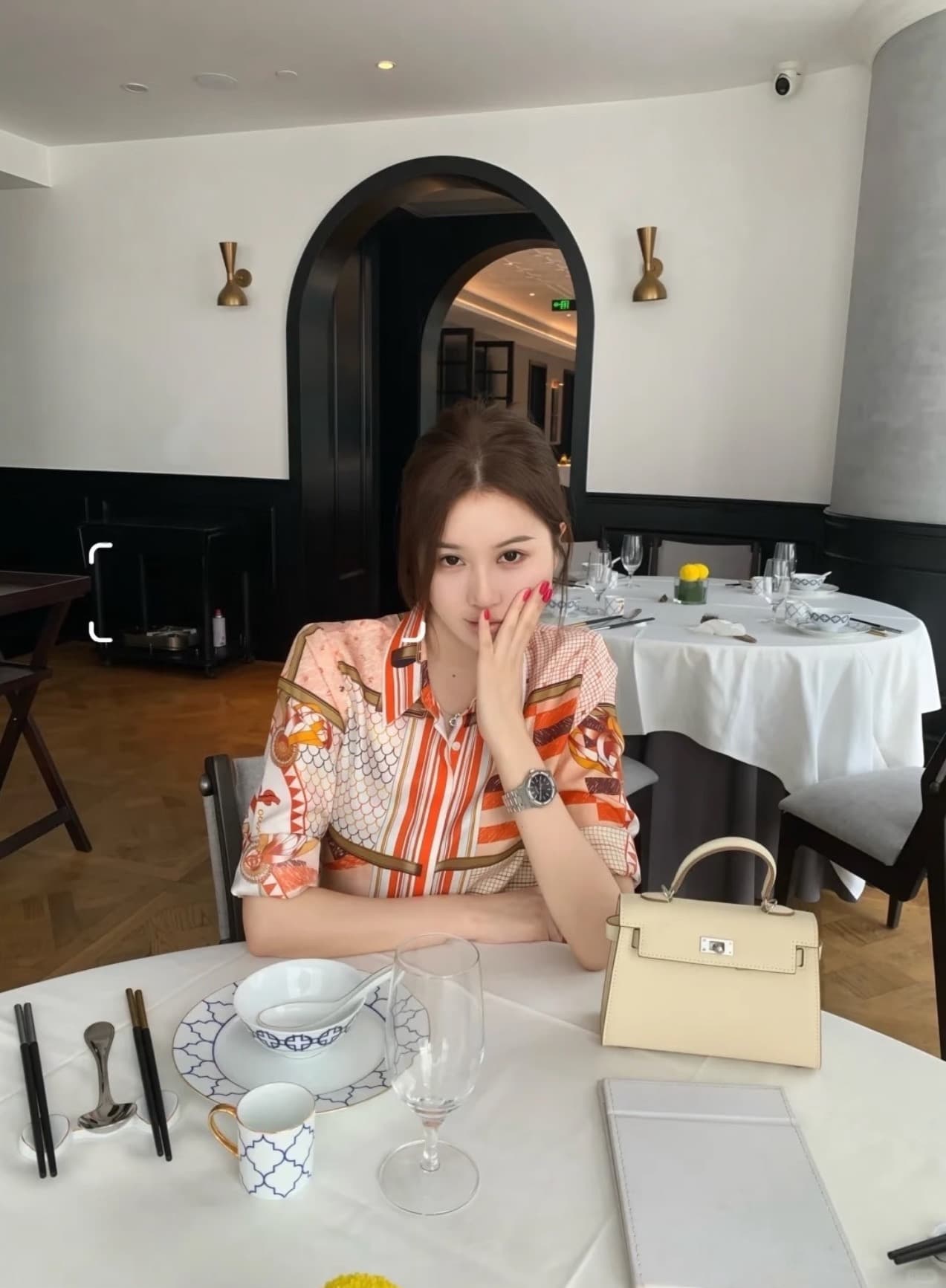 26 이른 봄 신제품 포지셔닝 프린트 폴로 칼라 긴팔 루즈핏 사선 무늬 여성 셔츠 이미지 3