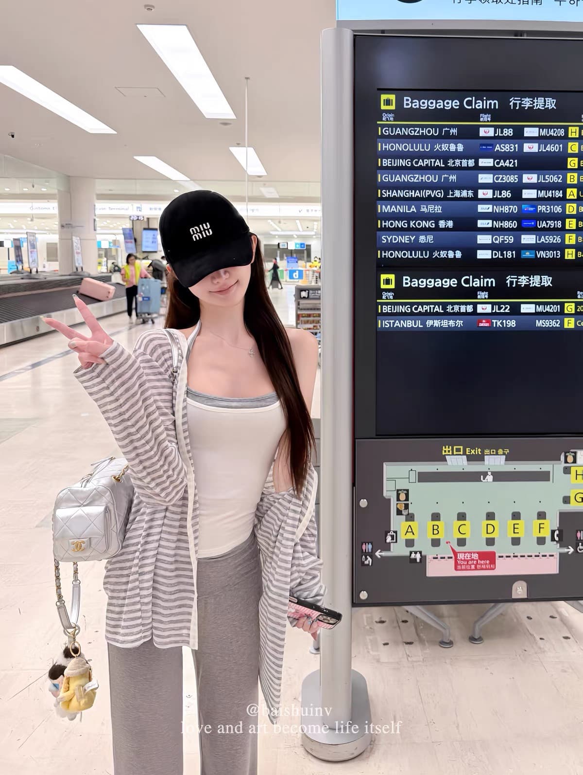 m1u 부서 가을 새로운 2026 화이트 워터 여성 오픈 가디건 페이크 레이어드 슬립 페이크 레이어드 바지 느긋한 3종 세트 상세 이미지 3