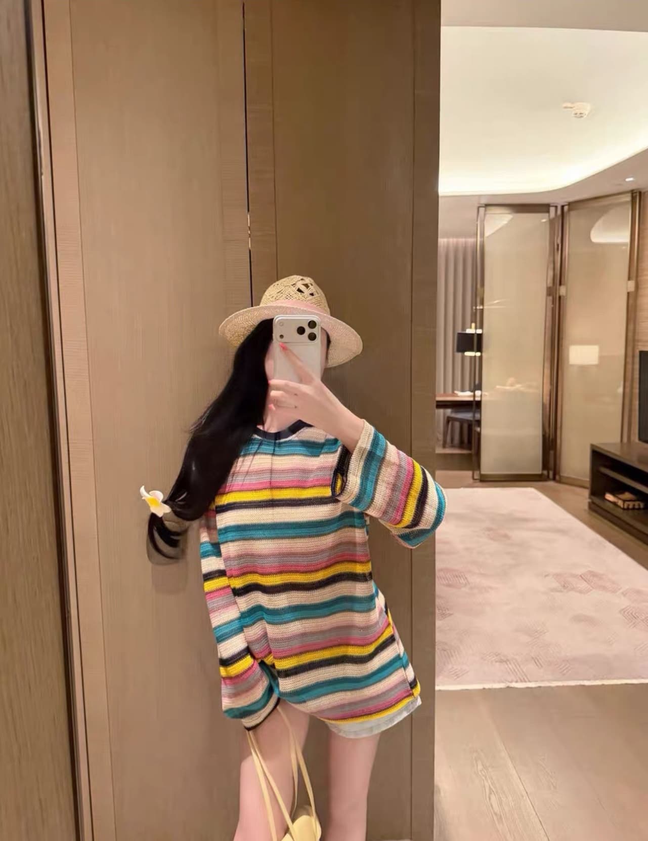 가을 2026 작은 샤넬 스타일 연령 감소 캐주얼 루즈핏 슬림해 보이는 배색 무지개 스트라이프 높음 질감 맨위 상세 이미지 1