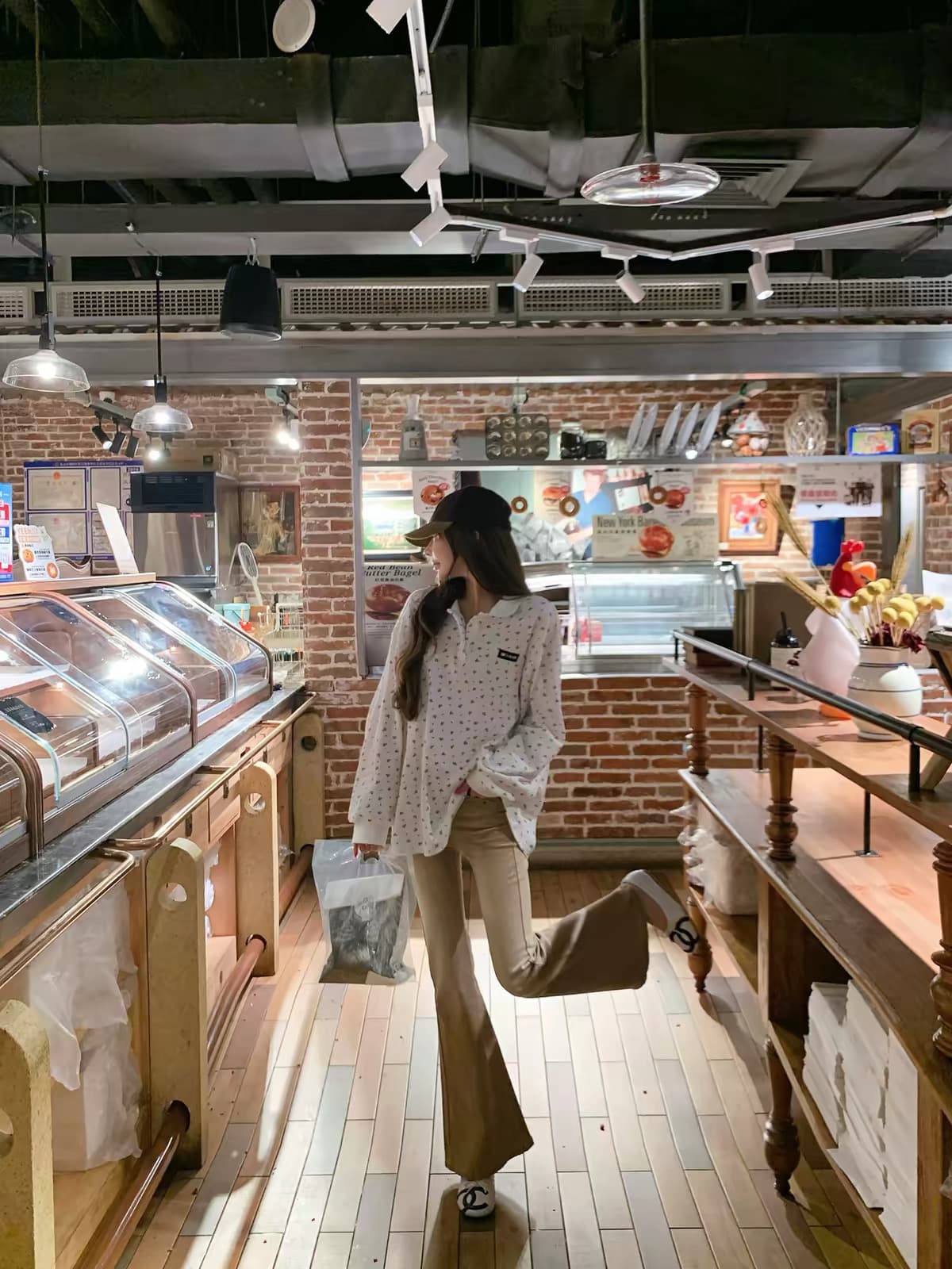 자오 첸 아침 후아 남편 그리드 꽃무늬 긴팔 티셔츠 여성 2026 새로운 외국 가스 연령 감소 느긋한 루즈핏 POLO 칼라 맨위 이미지 3