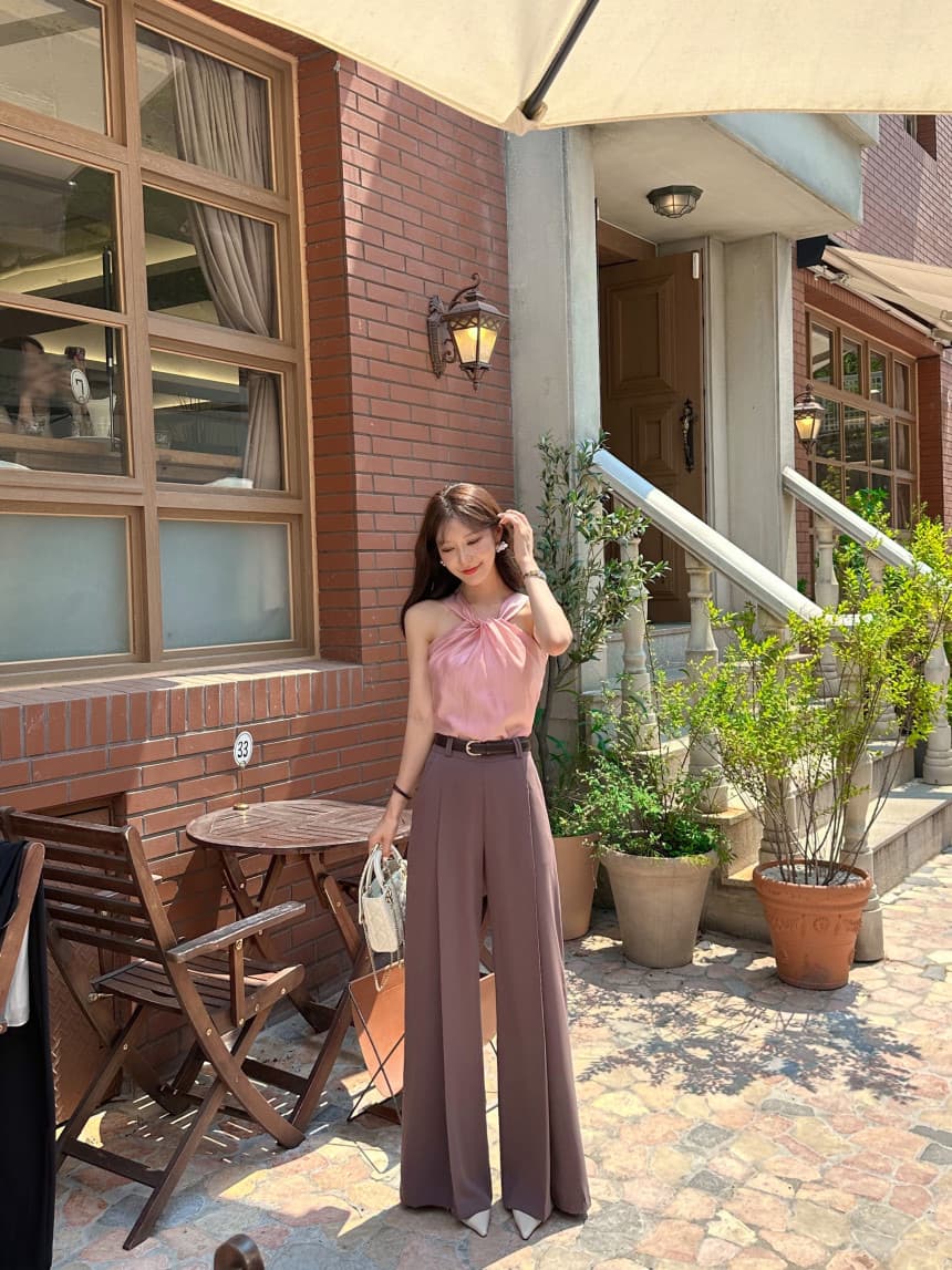 있음 선적 휴가 바람 작은 대중 디자인 센스 십자가 비틀림 행침 목 오프숄더 슬림해 보이는 새틴 캐미솔 둘 색상 상세 이미지 18