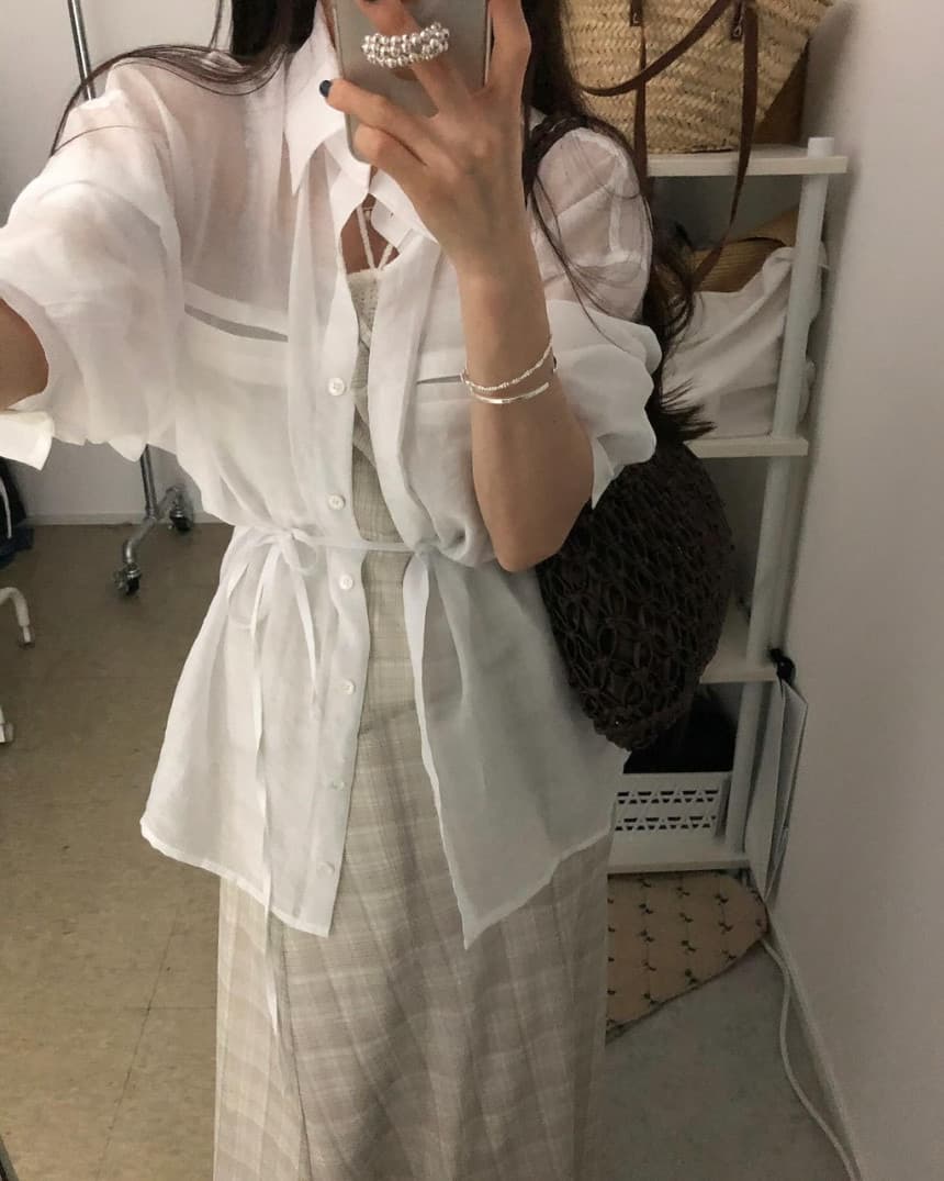 ins 익스트림 제인 느긋한 바람 품격 폴로 칼라 더블 주머니 디자인 마이크로 하늘을 통해 실크 레이스업 허리 수축 긴팔 자외선 차단 셔츠 이미지 3