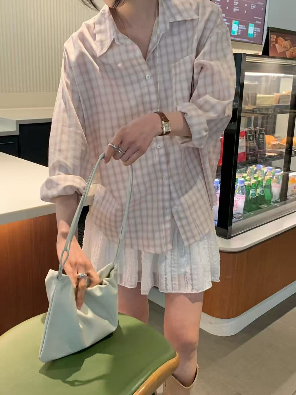 ins 프랑스식 느긋한 바람 품격 폴로 칼라 배색 체크무늬 루즈핏 다용도 긴팔 순면 셔츠 둘 색상 상세 이미지 12