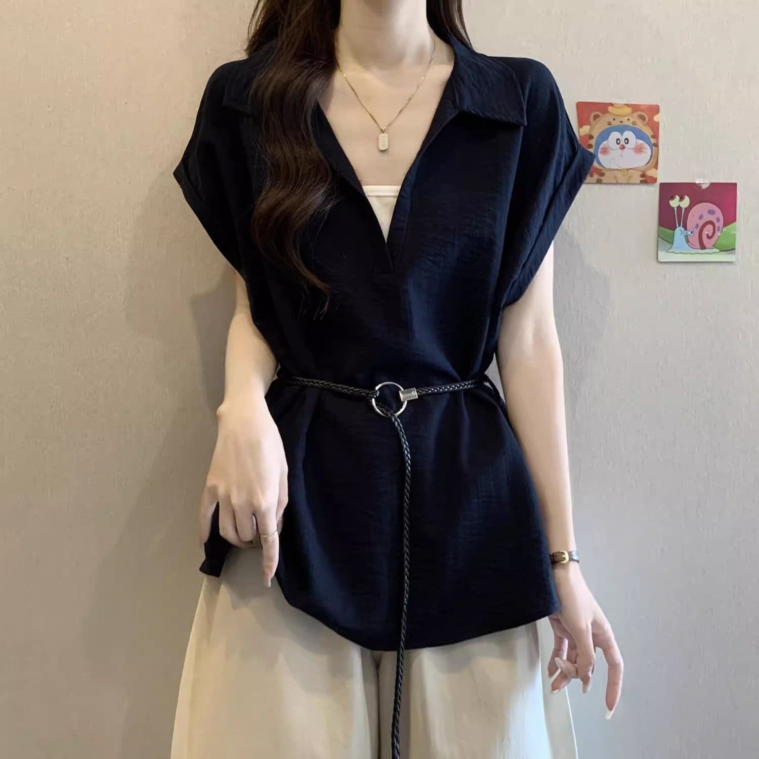 특별 빅 사이즈 여성 의류 200 kg 벨트 포함 페이크 레이어드 숨기기 V넥 반팔 셔츠 여름 빅 사이즈 슬림해 보이는 맨위 이미지 3