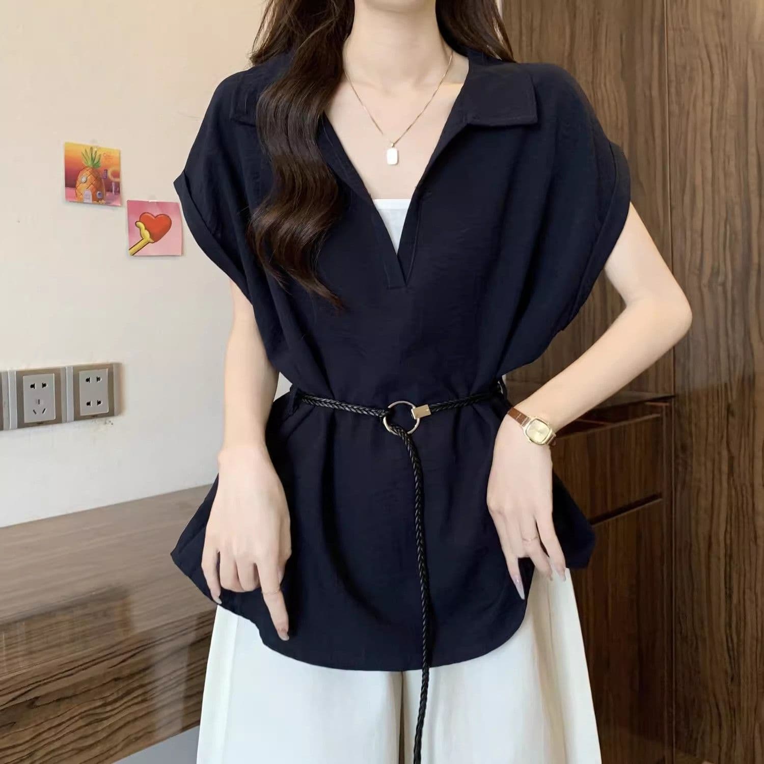 특별 빅 사이즈 여성 의류 200 kg 벨트 포함 페이크 레이어드 숨기기 V넥 반팔 셔츠 여름 빅 사이즈 슬림해 보이는 맨위 상세 이미지 3
