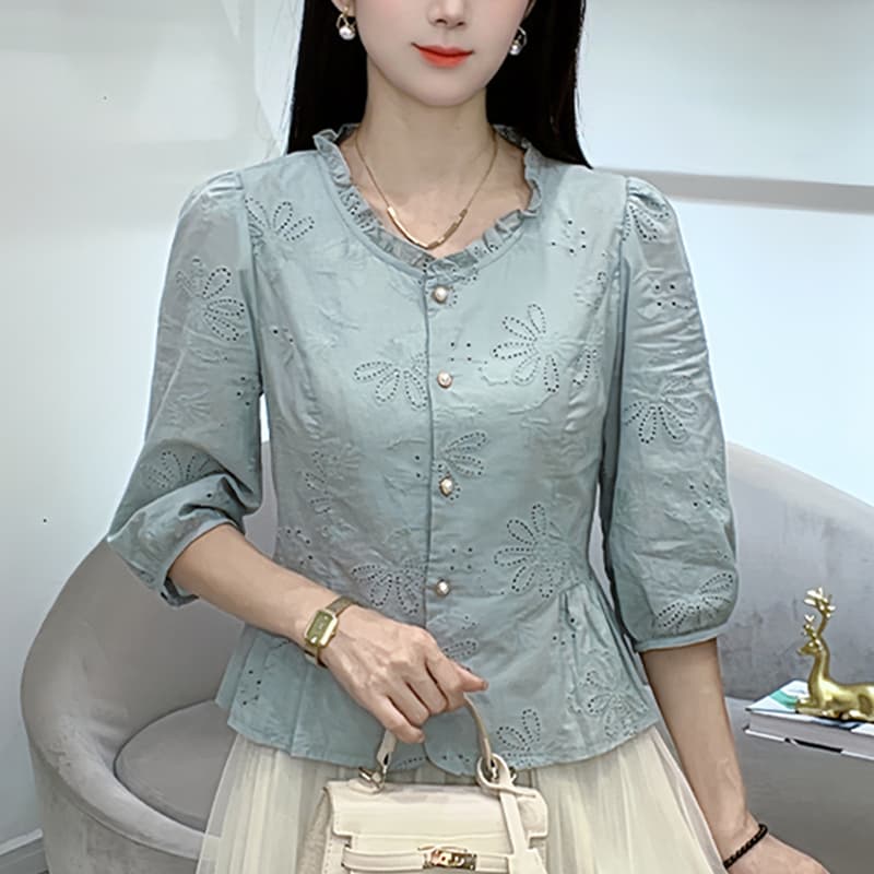 재고 있음 2026 년 봄 여름 새로운 7부 소매 허리 수축 맨위 면 린넨 셔츠 중년 엄마 여성 의류 품격 작은 셔츠 이미지 5