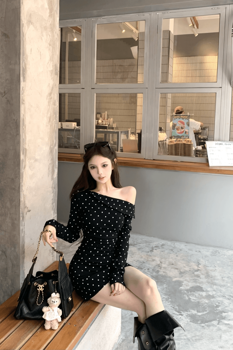 실사 정가 검정색 도트 무늬 긴팔 비스듬한 어깨 여성 드레스 새로운 프랑스식 허리 수축 품격 슬림해 보이는 한 마디 미니 스커트 상세 이미지 9