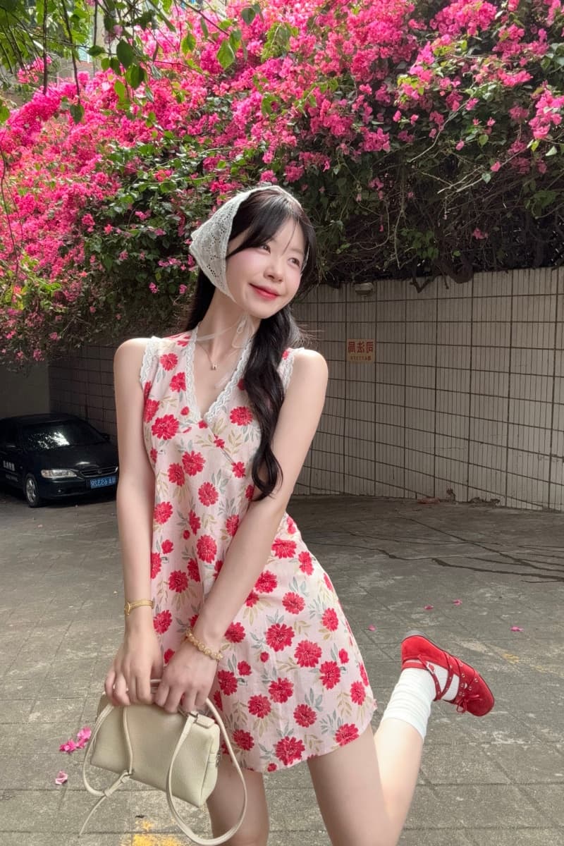 실사 정가 색상 V넥 행침 목 드레스 여름 휴가 바람 허리 수축 슬림해 보이는 미니 스커트 상세 이미지 9