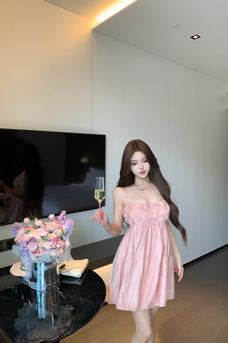 실사 정가 트윈 룸 달콤한 사쿠라 디자인 센스 꽃 주름 슬립 여성 드레스 한 마디 슬림해 보이는 미니 스커트 여름 상세 이미지 4
