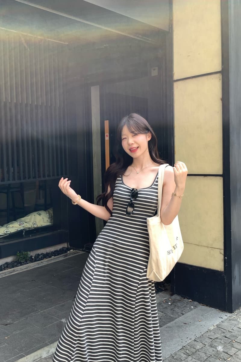 실사 정가 새로운 패션 다용도 슬림해 보이는 몸매 가꾸기 u 칼라 스트라이프 조끼 여성 드레스 상세 이미지 10