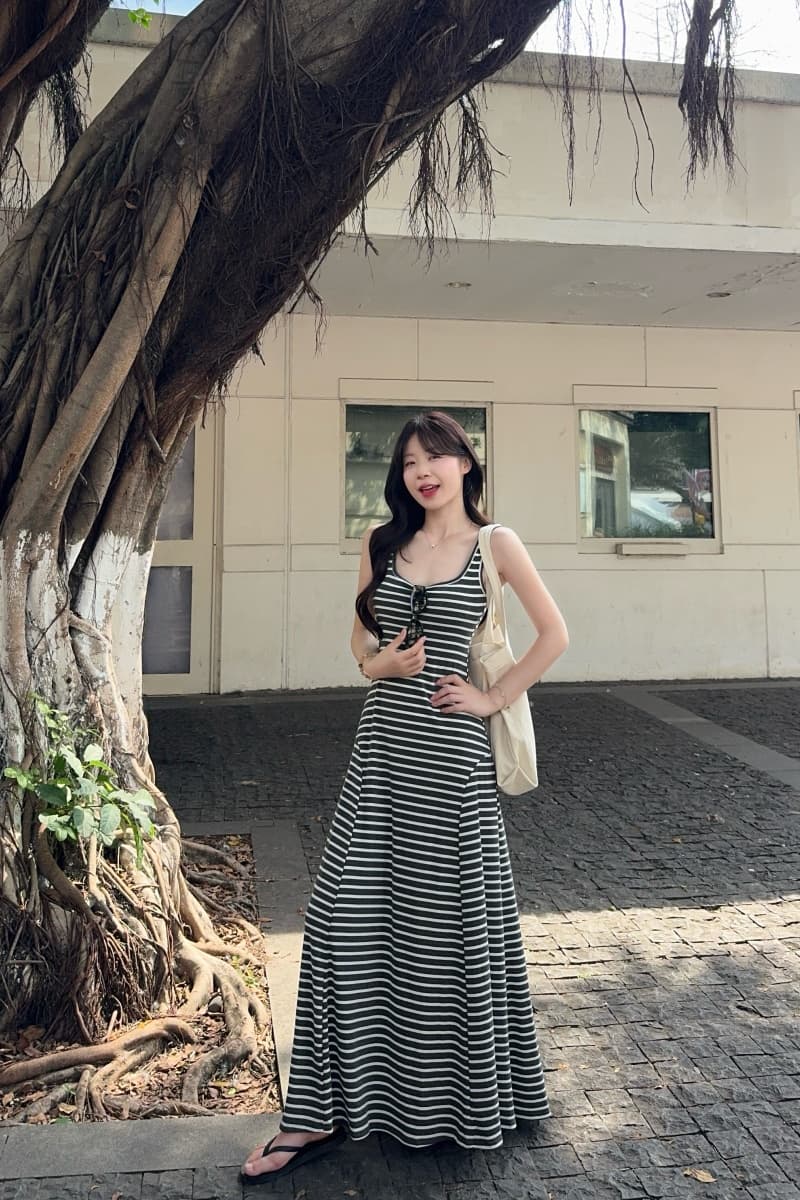 실사 정가 새로운 패션 다용도 슬림해 보이는 몸매 가꾸기 u 칼라 스트라이프 조끼 여성 드레스 상세 이미지 14