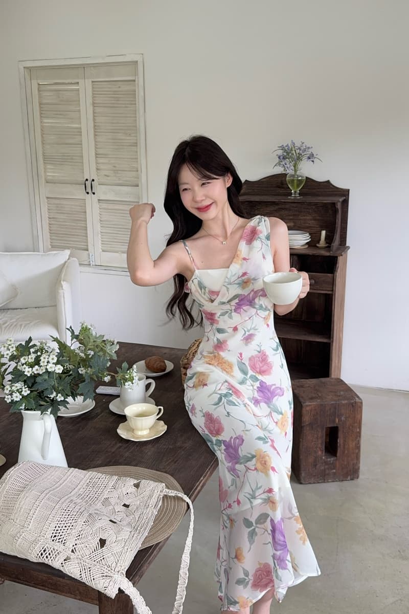 실사 정가 향기로운 블루 정원 레트로 프랑스식 프린트 허리 수축 비스듬한 흔들다 칼라 휴가 슬립 롱 스커트 여성 상세 이미지 8