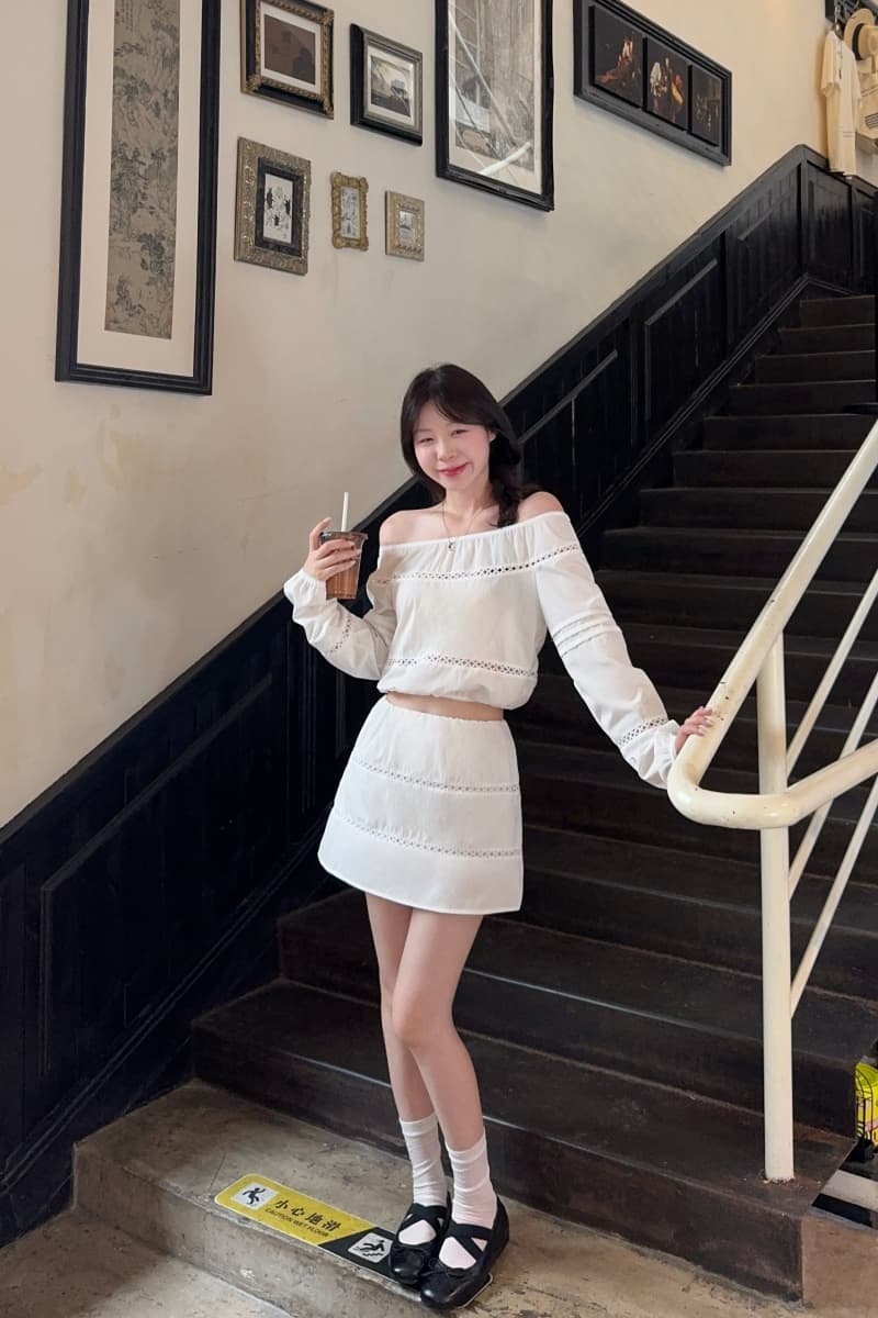실사 정가 백조 연습곡 miu 부서 홀로우 아웃 자수 홀로우 아웃 화이트 맨위 반 스커트 면 센스 세트 상세 이미지 9