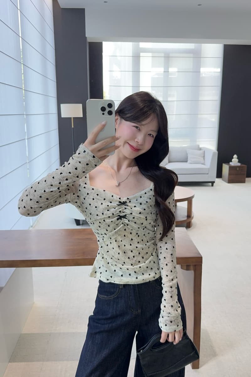 실사 정가 순수한 욕망 바람 광장 칼라 홀치기 염색 하트 식물 플러시 가슴 주름 나비 매듭 허리 수축 슬림해 보이는 쇼트 스타일 상세 이미지 1