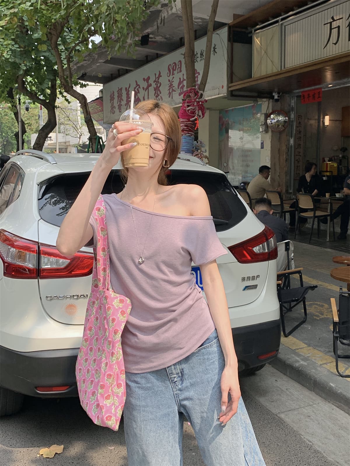 실사 정가 여름 한국 스타일 몸매 가꾸기 핫걸 비스듬한 어깨 품격 주름 디자인 눈꽃 양모 반팔 티셔츠 맨위 상세 이미지 8