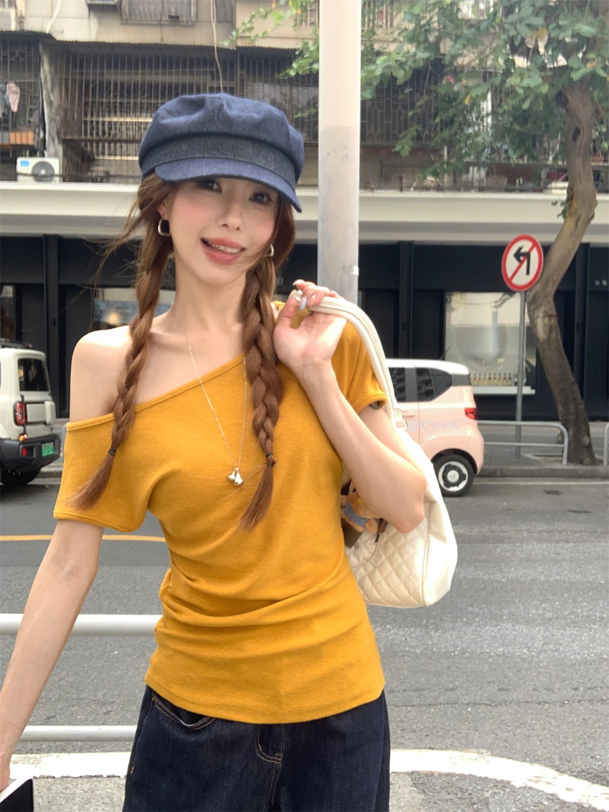 실사 정가 여름 한국 스타일 몸매 가꾸기 핫걸 비스듬한 어깨 품격 주름 디자인 눈꽃 양모 반팔 티셔츠 맨위 상세 이미지 17