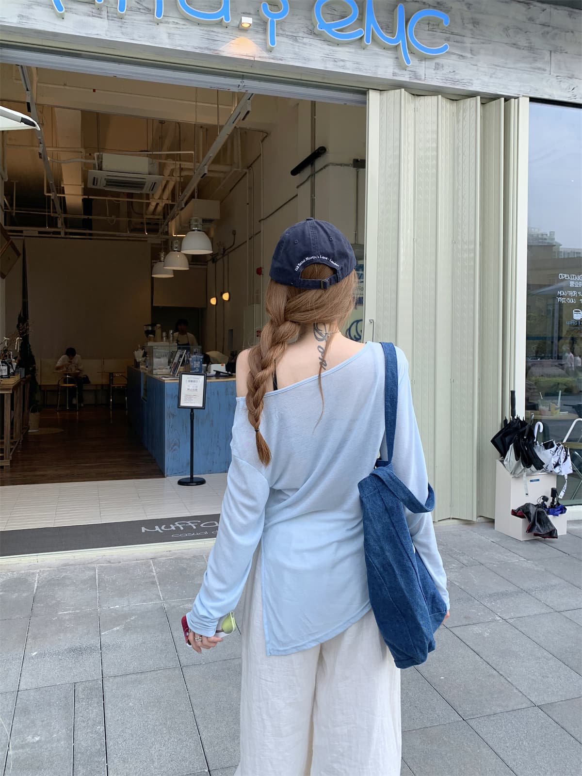 실사 정가 봄 여름 한국 스타일 루즈핏 비스듬한 어깨 불규칙 트임 디자인 주간 실크 자외선 차단 블라우스 티셔츠 맨위 여성 상세 이미지 14