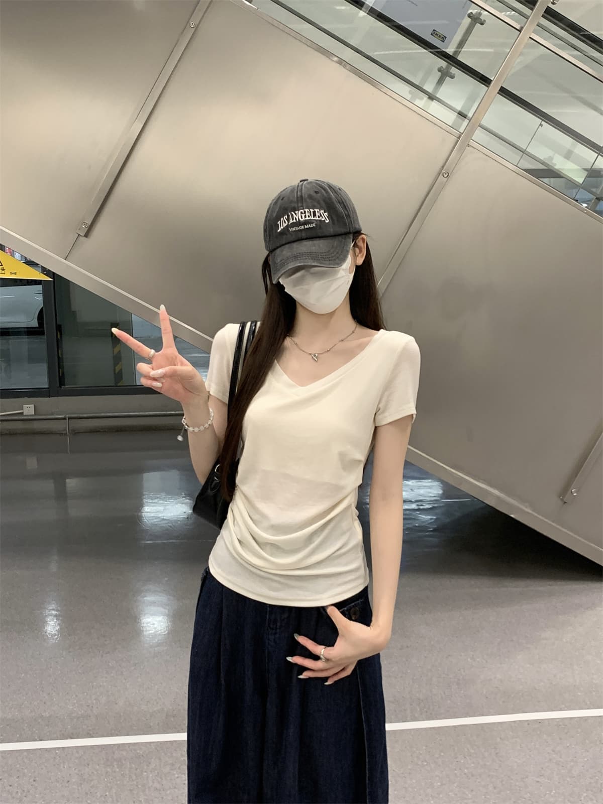 실사 정가 여름 한국 스타일 품격 몸매 가꾸기 핫걸 V넥 주름 허리 수축 라이 경기 서울 반팔 티셔츠 맨위 여성 상세 이미지 6