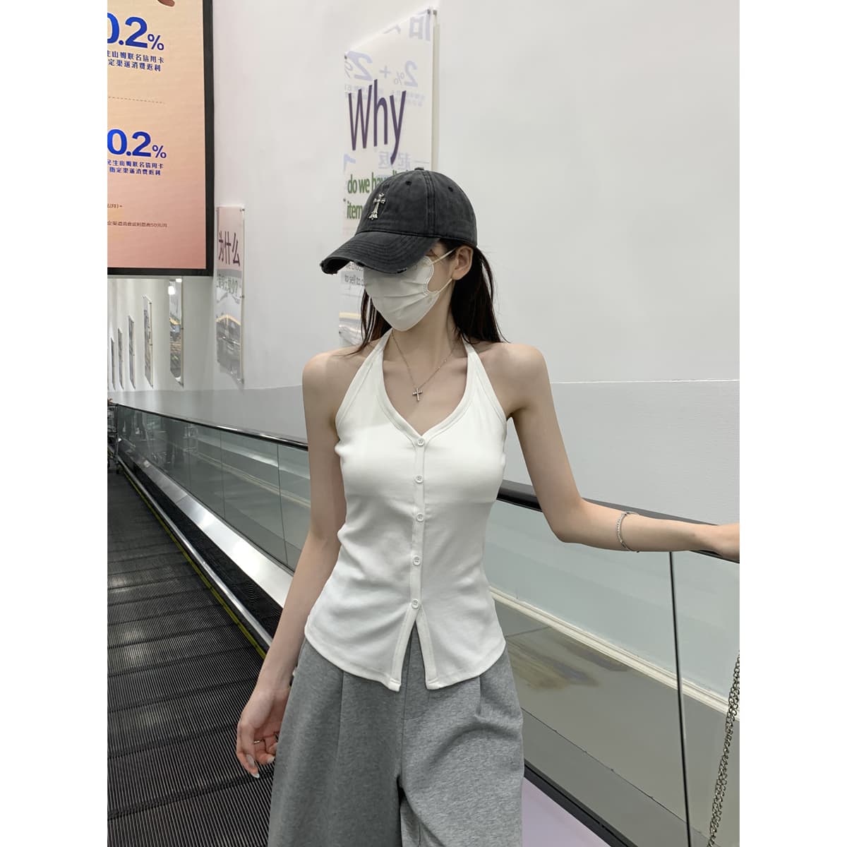 실사 정가 여름 한국 스타일 순수한 욕망 몸매 가꾸기 V넥 행침 목 싱글 줄 버튼 디자인 캐미솔 티셔츠 맨위 여성 이미지 5