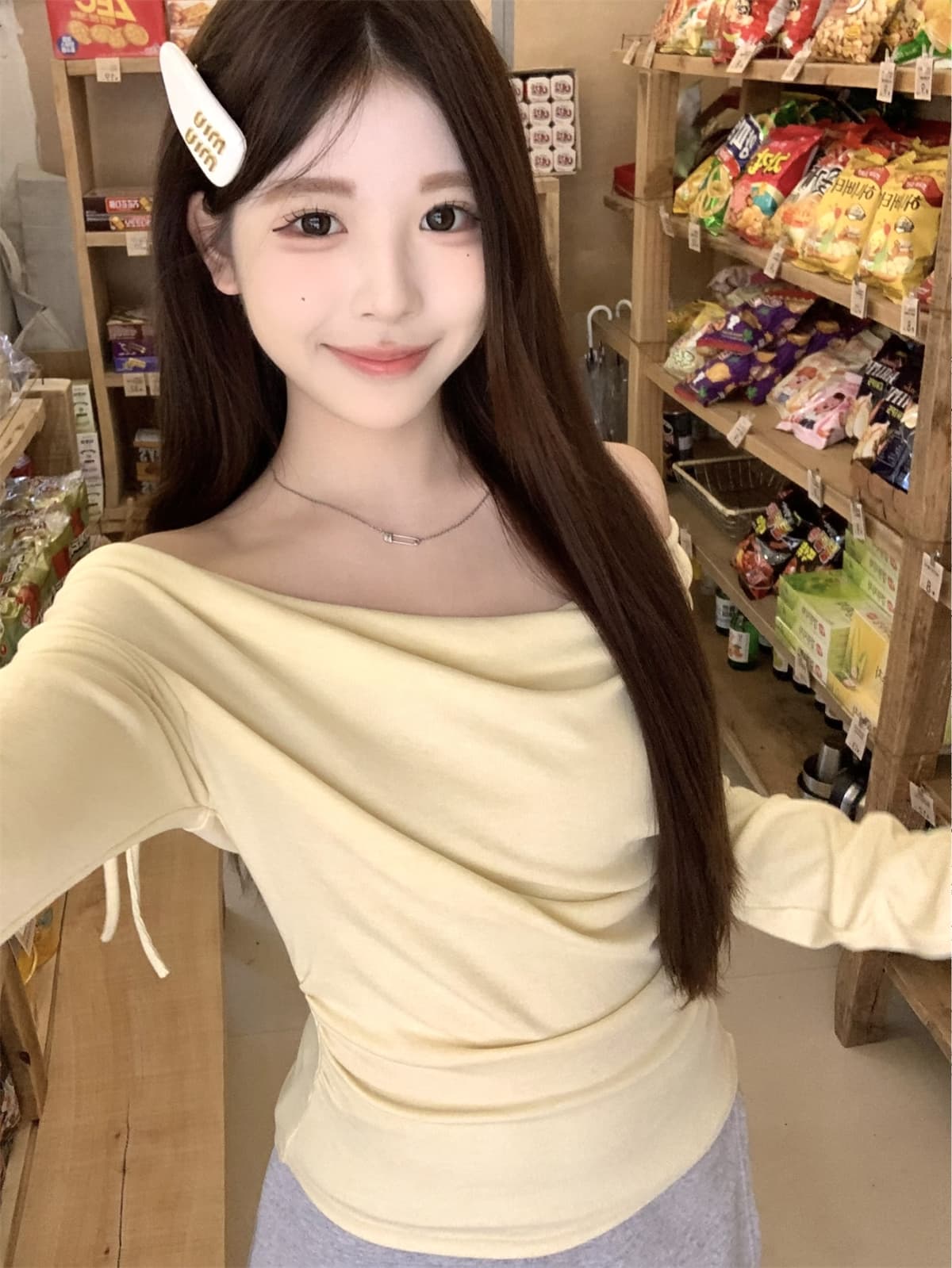 실사 정가 봄 여름 한국 스타일 순수한 욕망 흔들다 칼라 스트랩 디자인 센스 양모 몸매 가꾸기 긴팔 인사이드 가져 가라. 티셔츠 맨위 여성 상세 이미지 13