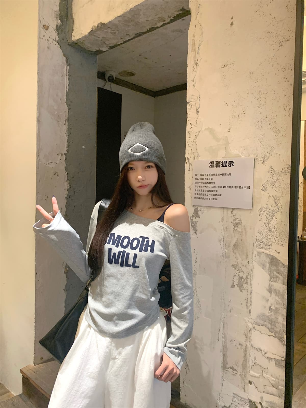 실사 정가 가을 한국 스타일 핫걸 비스듬한 어깨 알파벳 프린트 몸매 가꾸기 허리 수축 슬림해 보이는 인사이드 가져 가라. 긴팔 티셔츠 맨위 상세 이미지 29
