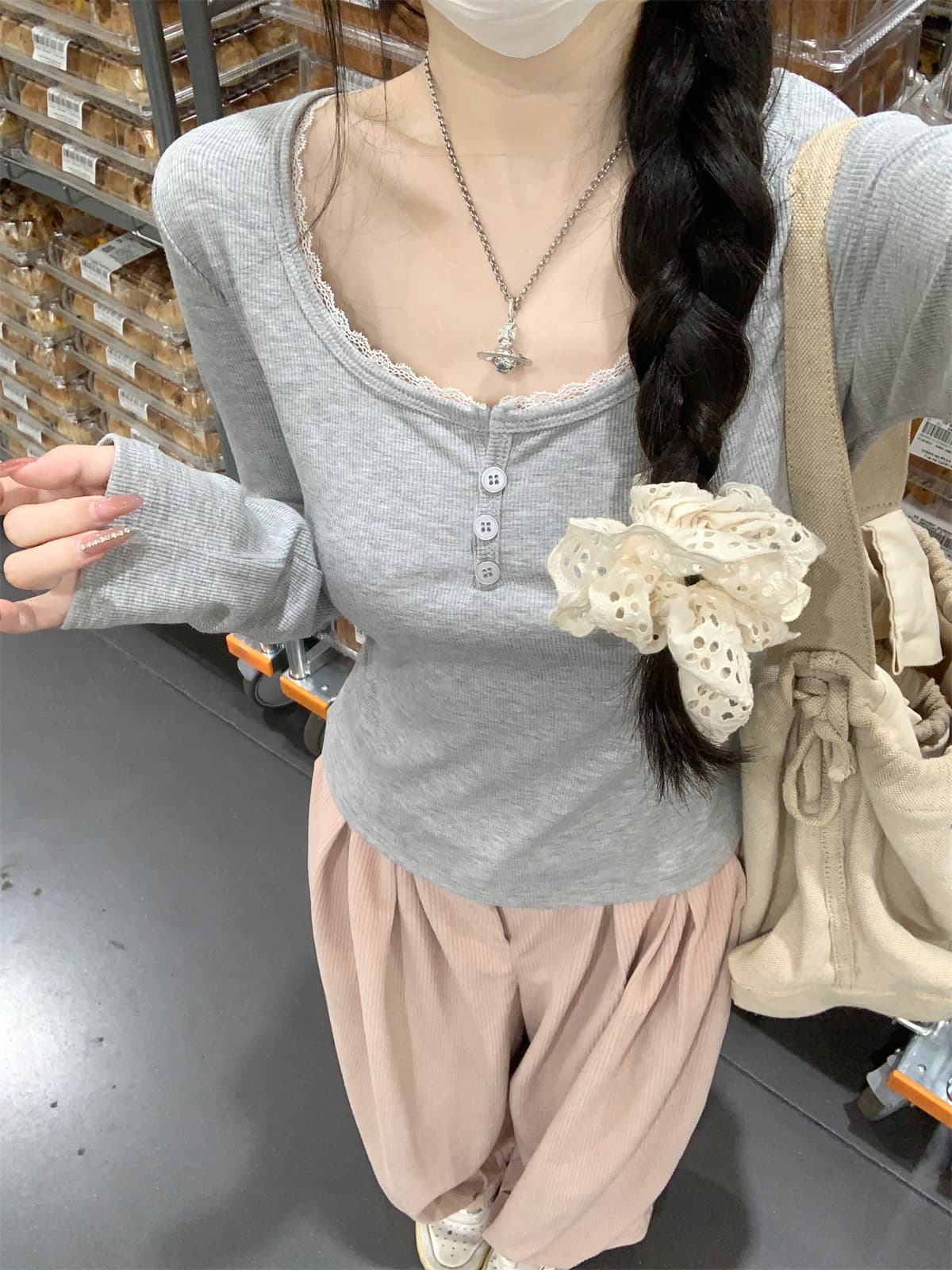 실사 정가 이른 가을 한국 스타일 순수한 욕망 레이스 레이스 광장 칼라 긍정적 인 어깨 몸매 가꾸기 긴팔 인사이드 가져 가라. 티셔츠 만나는 맨위 상세 이미지 19