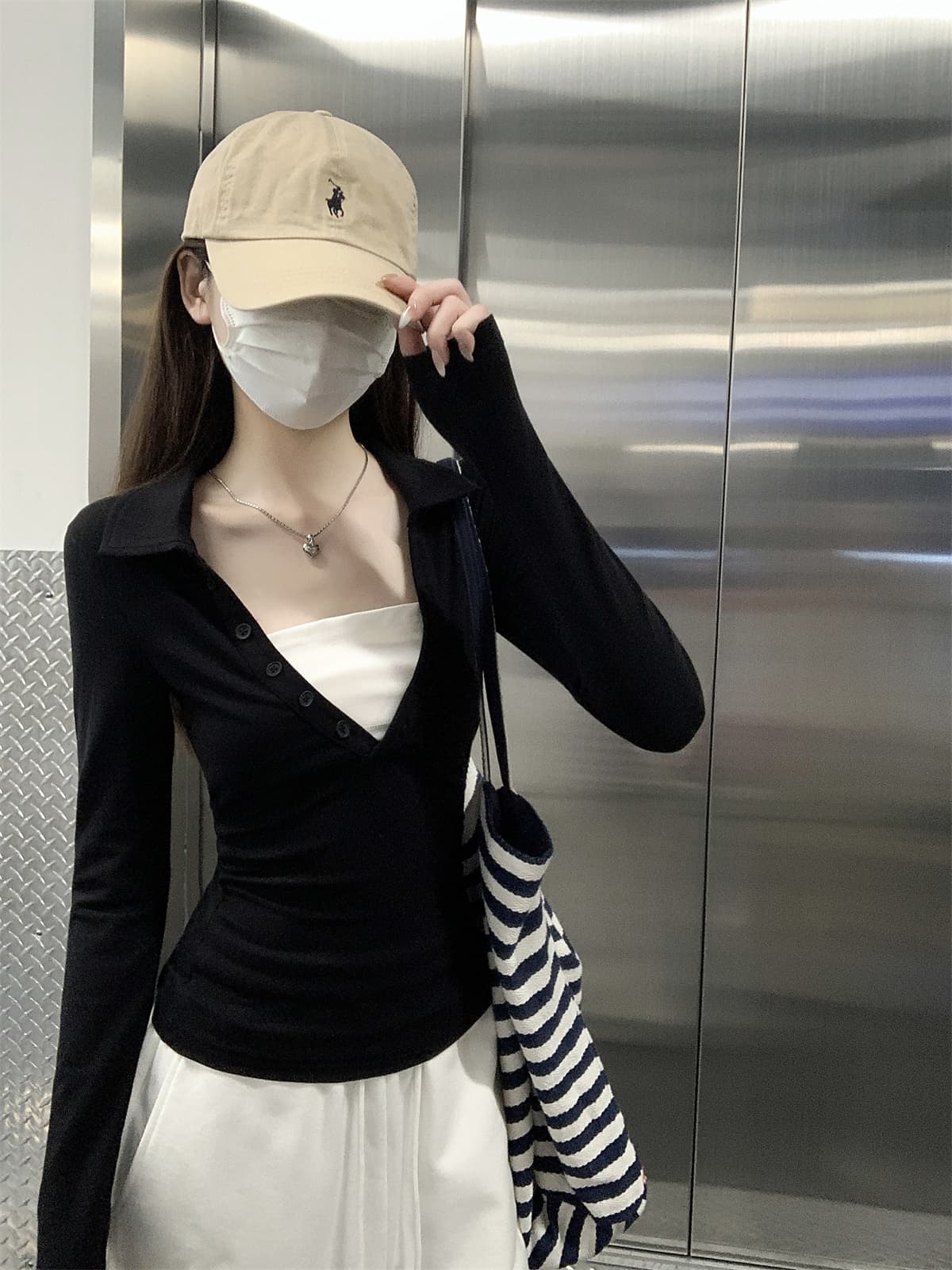 실사 정가 가을 한국 스타일 품격 몸매 가꾸기 단추 페이크 레이어드 POLO 칼라 긍정적 인 어깨 긴팔 인사이드 가져 가라. 티셔츠 맨위 상세 이미지 7