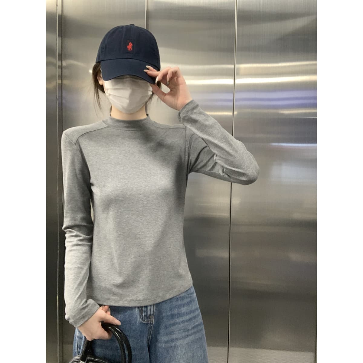 실사 정가 가을 겨울 한국 스타일 라운드 넥 다용도 기초 삽입 어깨 슬림해 보이는 인사이드 가져 가라. 만나는 티셔츠 긴팔 맨위