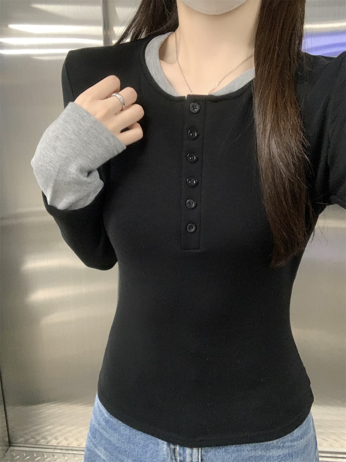실사 정가 가을 겨울 한국 스타일 배색 페이크 레이어드 패치워크 라운드 넥 양모 몸매 가꾸기 인사이드 가져 가라. 긴팔 티셔츠 여성 셔츠 상세 이미지 15