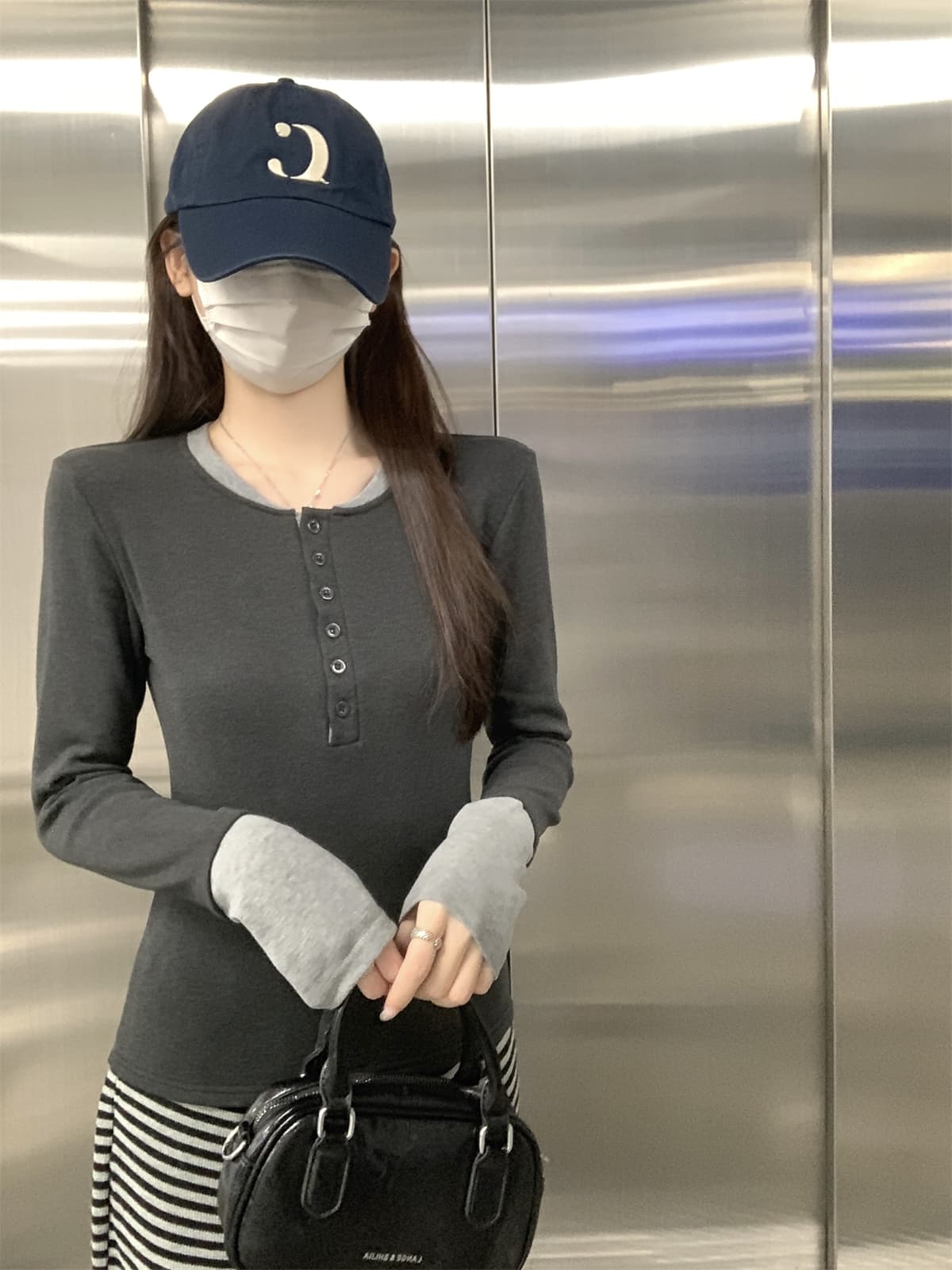 실사 정가 가을 겨울 한국 스타일 배색 페이크 레이어드 패치워크 라운드 넥 양모 몸매 가꾸기 인사이드 가져 가라. 긴팔 티셔츠 여성 셔츠 상세 이미지 23