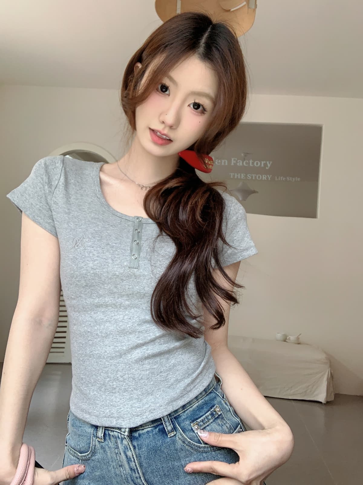 실사 정가 봄 여름 한국 스타일 품격 몸매 가꾸기 단추 u 칼라 긍정적 인 어깨 단색 다용도 반팔 티셔츠 만나는 맨위 상세 이미지 23