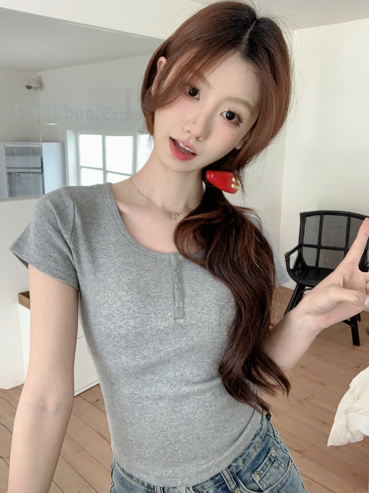 실사 정가 봄 여름 한국 스타일 품격 몸매 가꾸기 단추 u 칼라 긍정적 인 어깨 단색 다용도 반팔 티셔츠 만나는 맨위 상세 이미지 29