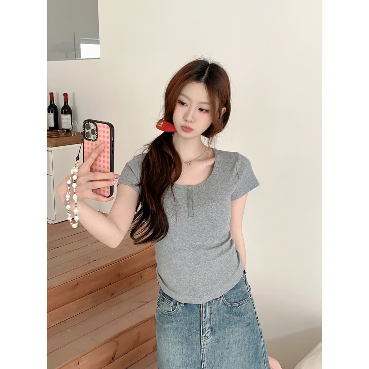 실사 정가 봄 여름 한국 스타일 품격 몸매 가꾸기 단추 u 칼라 긍정적 인 어깨 단색 다용도 반팔 티셔츠 만나는 맨위