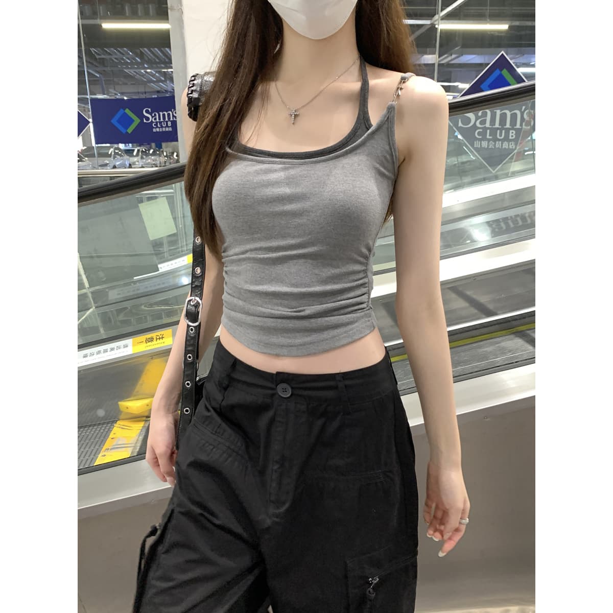 실사 정가 여름 한국 스타일 핫걸 페이크 레이어드 행침 목 레이스업 몸매 가꾸기 슬림해 보이는 만나는 캐미솔 맨위 이미지 5