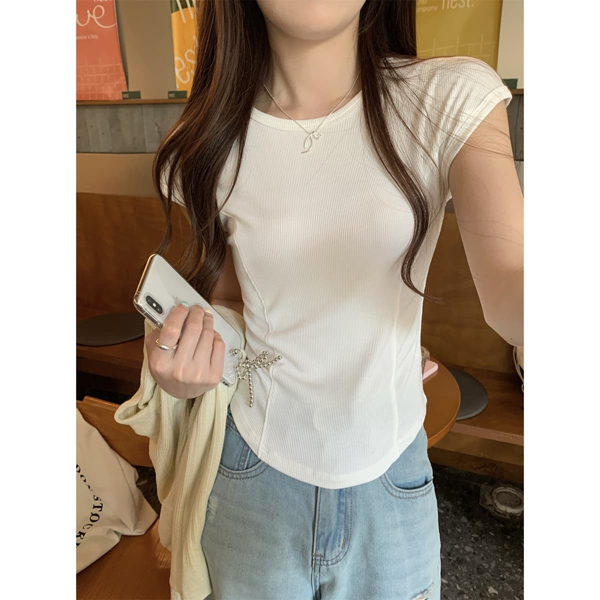 실사 정가 여름 한국 스타일 라운드 넥 생선뼈 몸매 가꾸기 슬림해 보이는 디자인 가을 어깨 다용도 순면 반팔 티셔츠 맨위 이미지 2